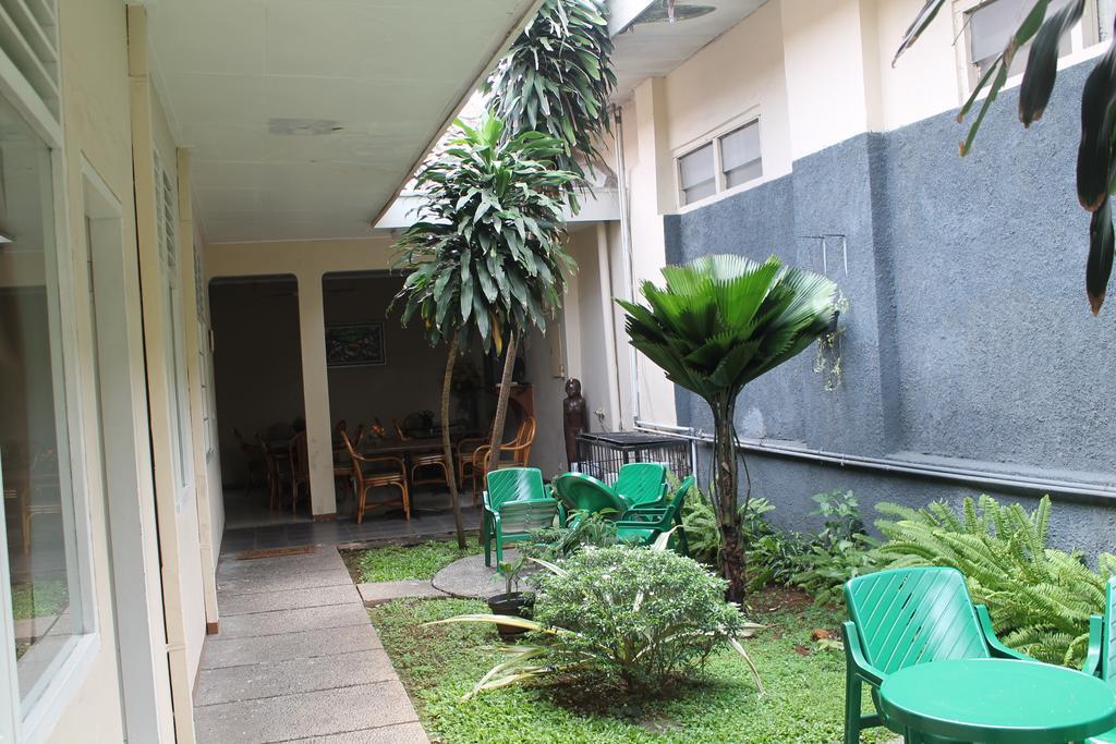 Gondia Guesthouse Yakarta Exterior foto