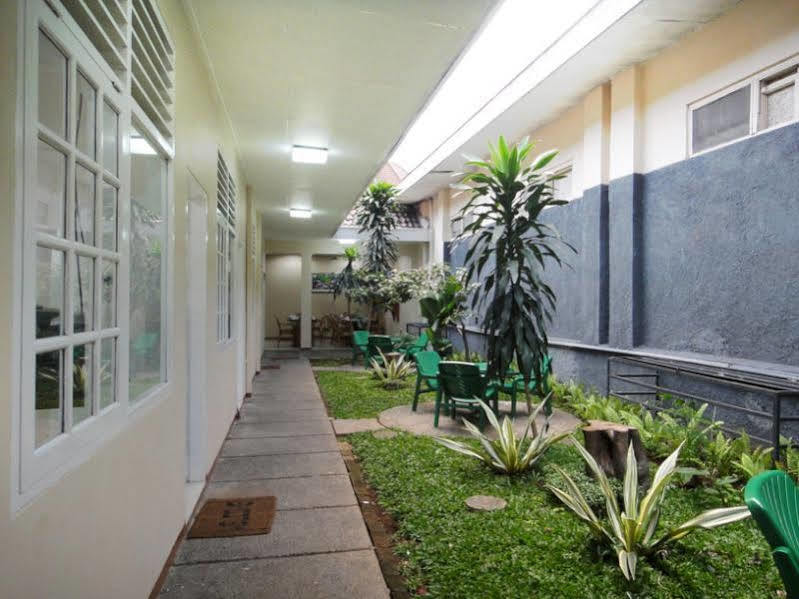 Gondia Guesthouse Yakarta Exterior foto